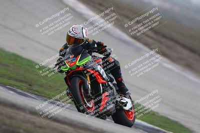 media/Nov-29-2025-TrackDaz (Sat) [[10ae2d9bce]]/B Group/Session 3 (Outside Grapevine)/